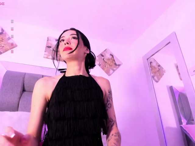 Emilylopez live cam on BongaCams