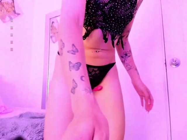 Emilylopez live cam