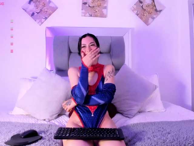 Emilylopez live cam on BongaCams