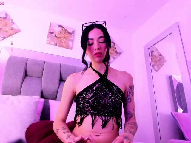 Emilylopez live cam