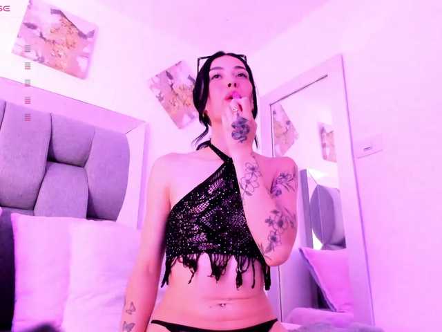 Emilylopez live cam