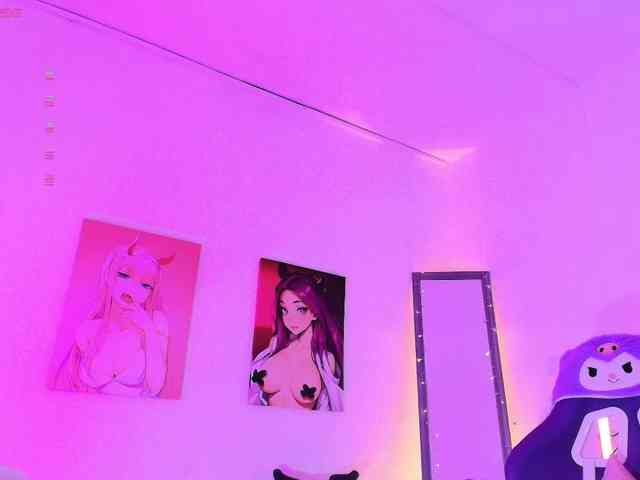 emilylopez's live room