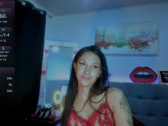 Sendaya-queenn live cam on BongaCams