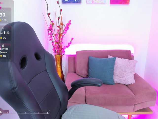 laiacollins live cam on BongaCams