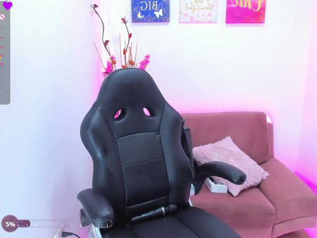 laiacollins live cam on BongaCams