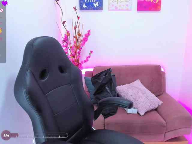 laiacollins webcam