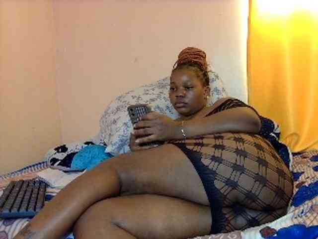 TrixieLana webcam