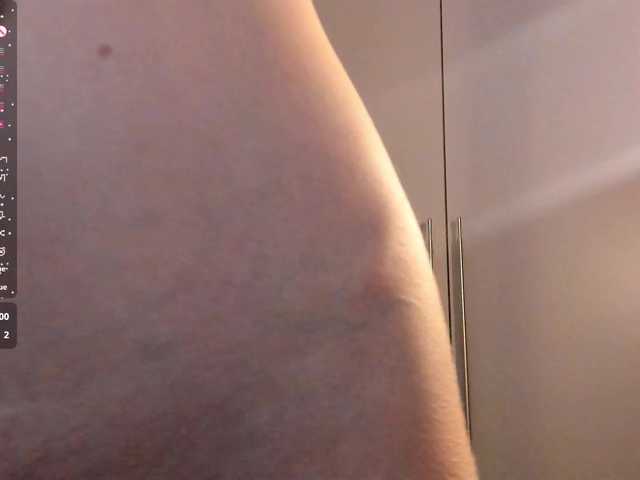 misscrystall live cam on BongaCams