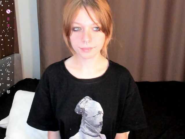 misscrystall live cam on BongaCams
