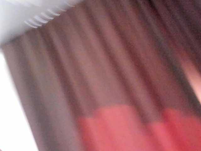 misscrystall live cam on BongaCams