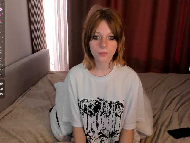 misscrystall live cam on BongaCams