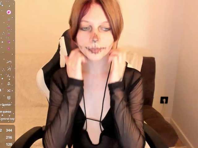 misscrystall live cam on BongaCams
