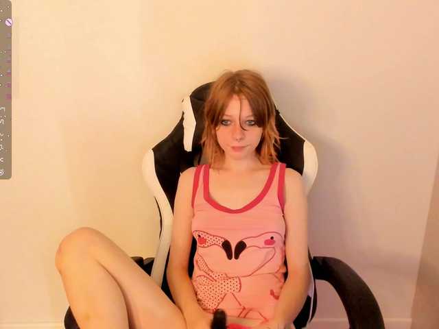 misscrystall live cam on BongaCams