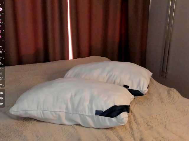 misscrystall live cam on BongaCams