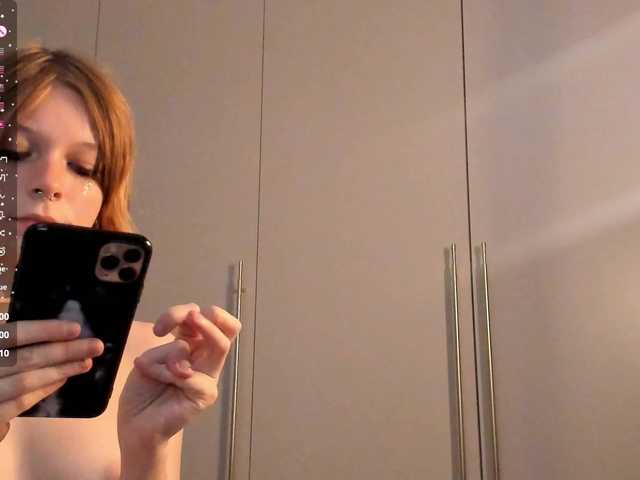 misscrystall live cam on BongaCams