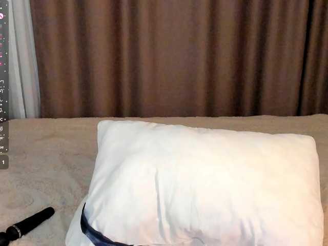 misscrystall live cam on BongaCams