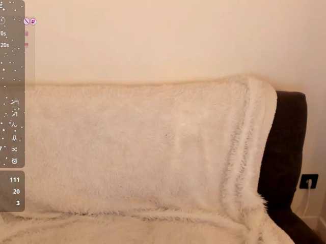 misscrystall live cam on BongaCams