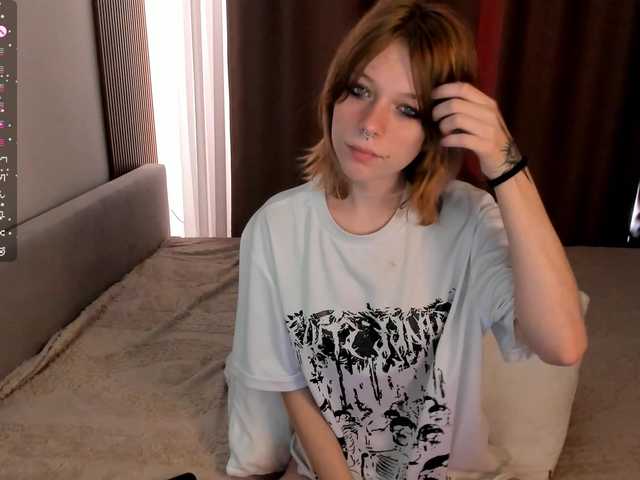 misscrystall live cam on BongaCams