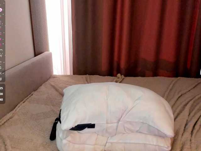 misscrystall live cam on BongaCams