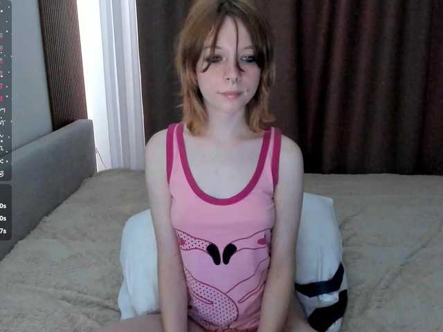 misscrystall live cam on BongaCams