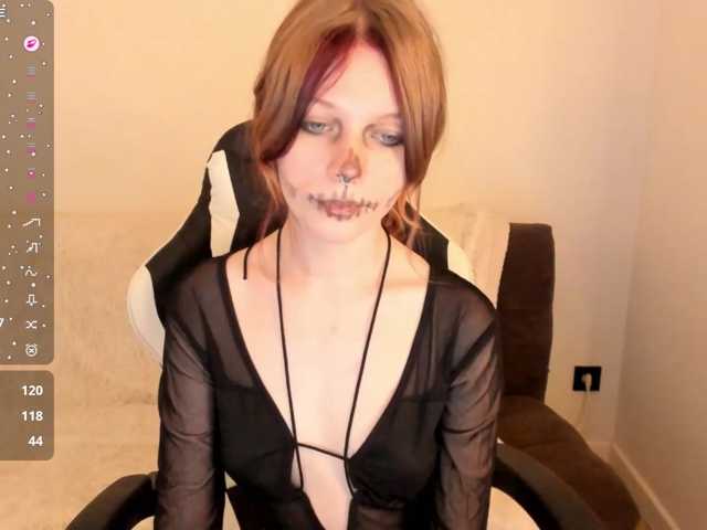 misscrystall live cam on BongaCams
