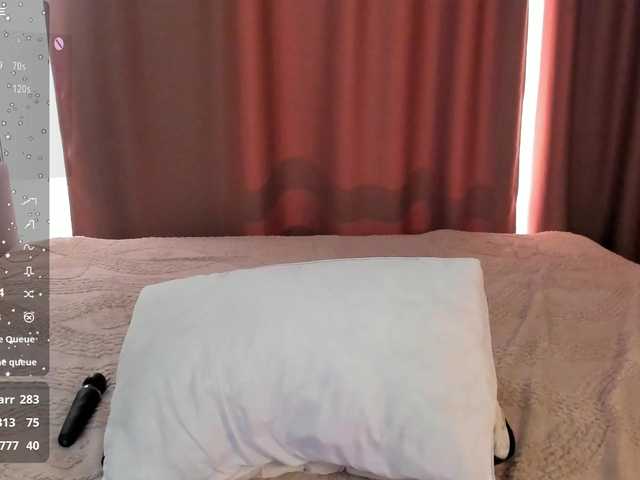 misscrystall live cam on BongaCams