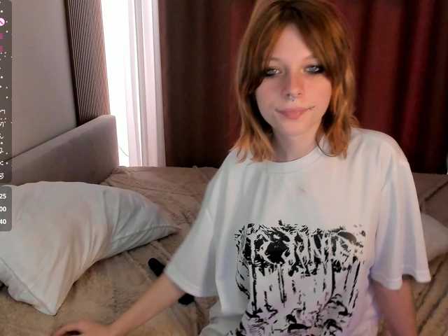 misscrystall live cam on BongaCams