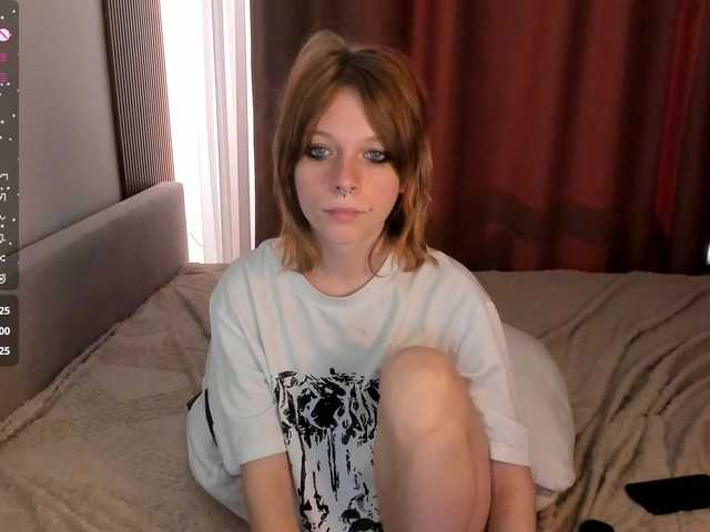misscrystall live cam on BongaCams