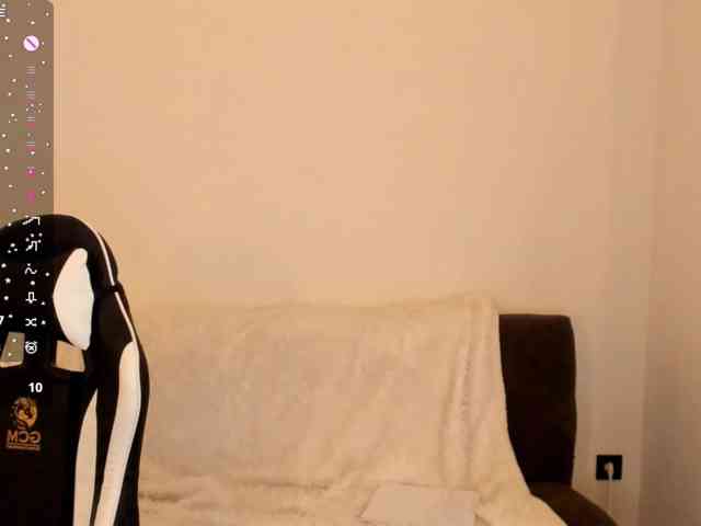 misscrystall webcam