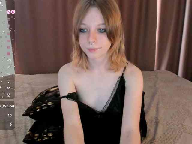 misscrystall webcam