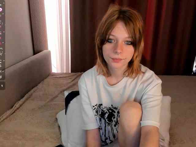 misscrystall webcam