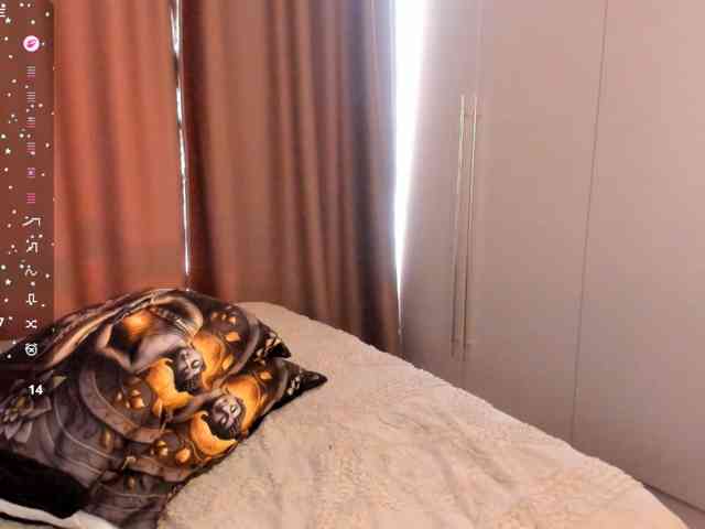misscrystall webcam