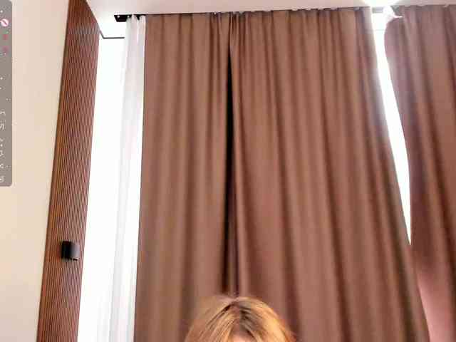 misscrystall webcam