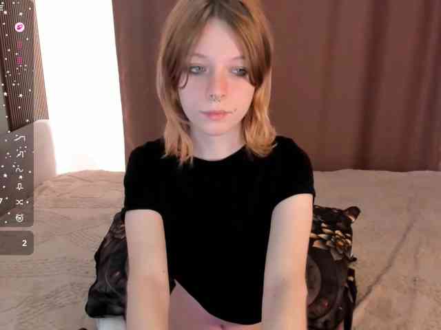 misscrystall webcam