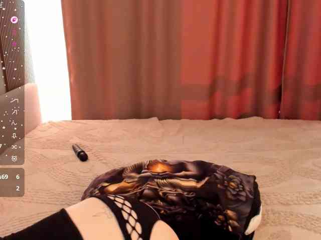 misscrystall webcam