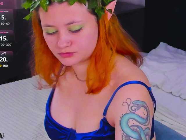 Velvet-Flame live cam on BongaCams