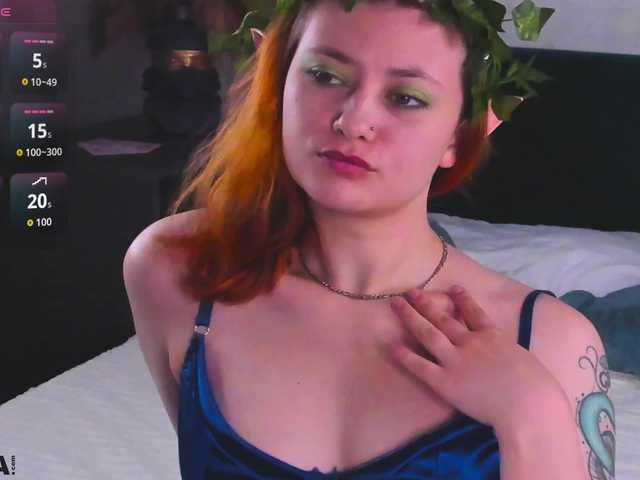 Velvet-Flame live cam on BongaCams