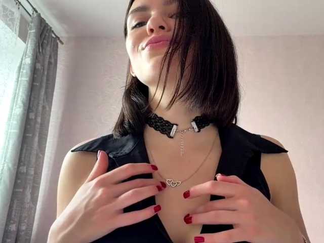IsisYarrell live cam on BongaCams