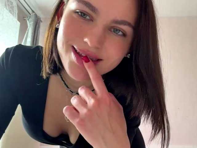 IsisYarrell live cam on BongaCams