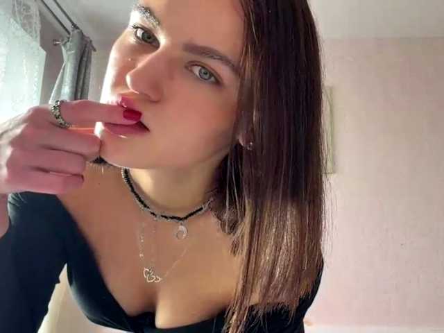IsisYarrell live cam on BongaCams