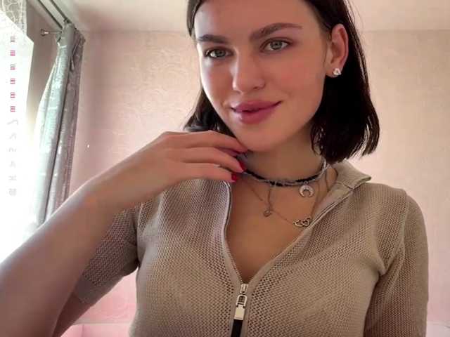 IsisYarrell live cam on BongaCams