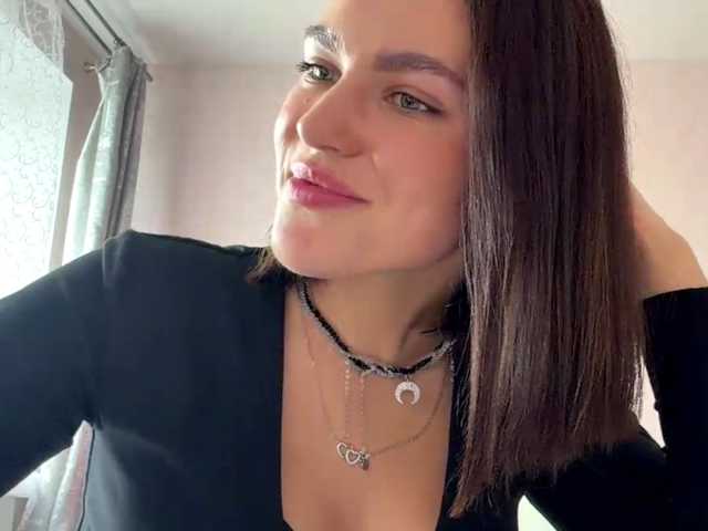 IsisYarrell live cam on BongaCams