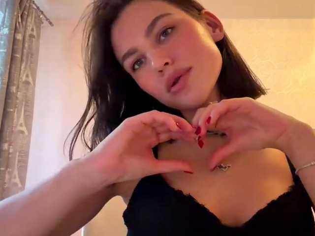 IsisYarrell live cam on BongaCams