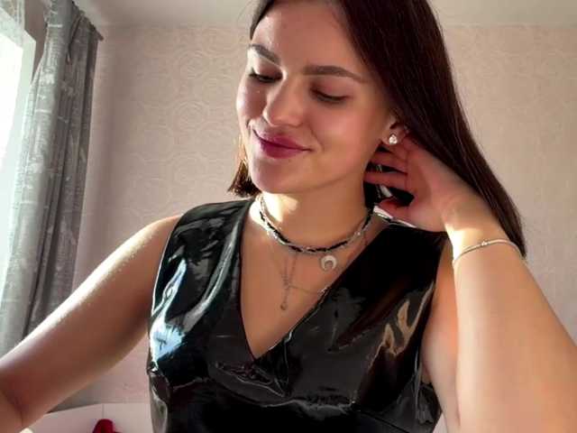 IsisYarrell live cam on BongaCams