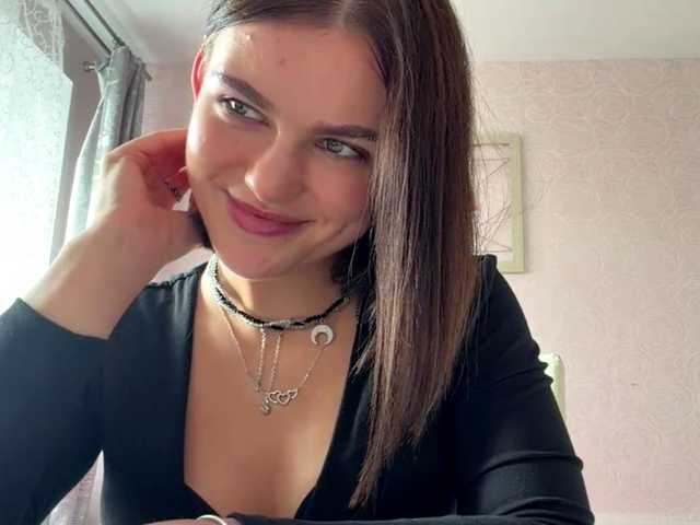IsisYarrell live cam on BongaCams