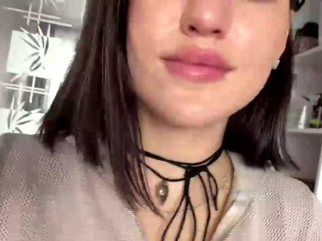 IsisYarrell live cam on BongaCams