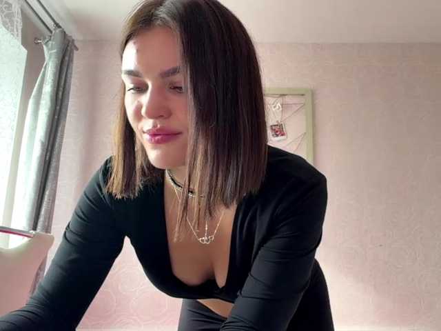 IsisYarrell, live now on BongaCams