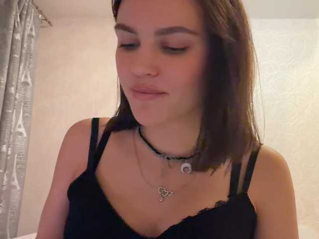 IsisYarrell live cam on BongaCams