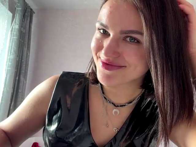 IsisYarrell live cam on BongaCams