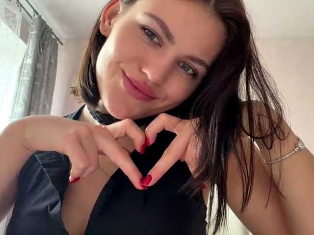 IsisYarrell live cam on BongaCams
